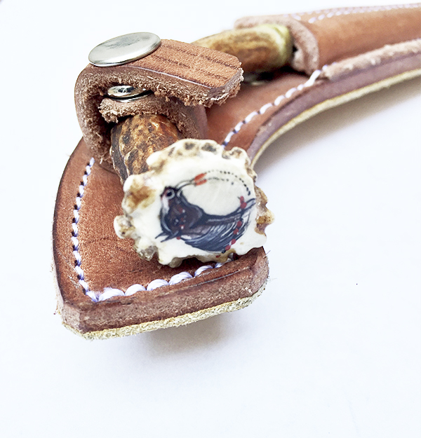Cuchillo chico de corona, detalle de la pintura